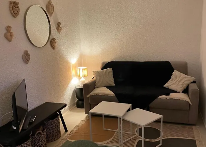 Apartment Au Coeur De Ste Max, La Terracota 4 Pers Avec Parking Sainte-Maxime