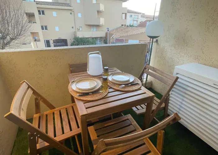 Au Coeur De Ste Max, La Terracota 4 Pers Avec Parking