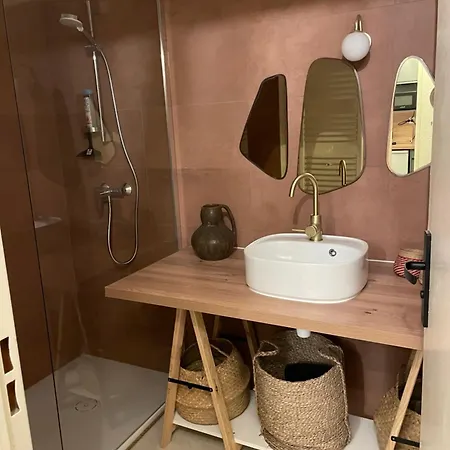 Au Coeur De Ste Max, La Terracota 4 Pers Avec Parking Apartmán Sainte-Maxime