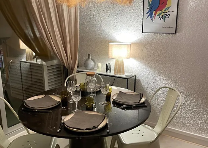 Apartmán Au Coeur De Ste Max, La Terracota 4 Pers Avec Parking *