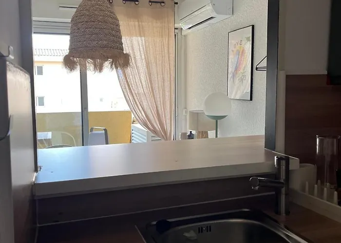 Au Coeur De Ste Max, La Terracota 4 Pers Avec Parking Apartmán