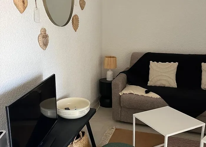 Apartmán Au Coeur De Ste Max, La Terracota 4 Pers Avec Parking